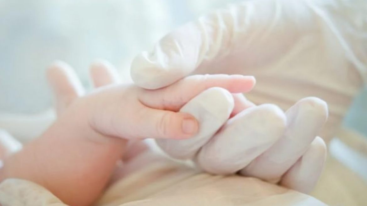 Τραγωδία στην Κρήτη: Νεογνό πέθανε την ώρα που διακομιζόταν στο νοσοκομείο