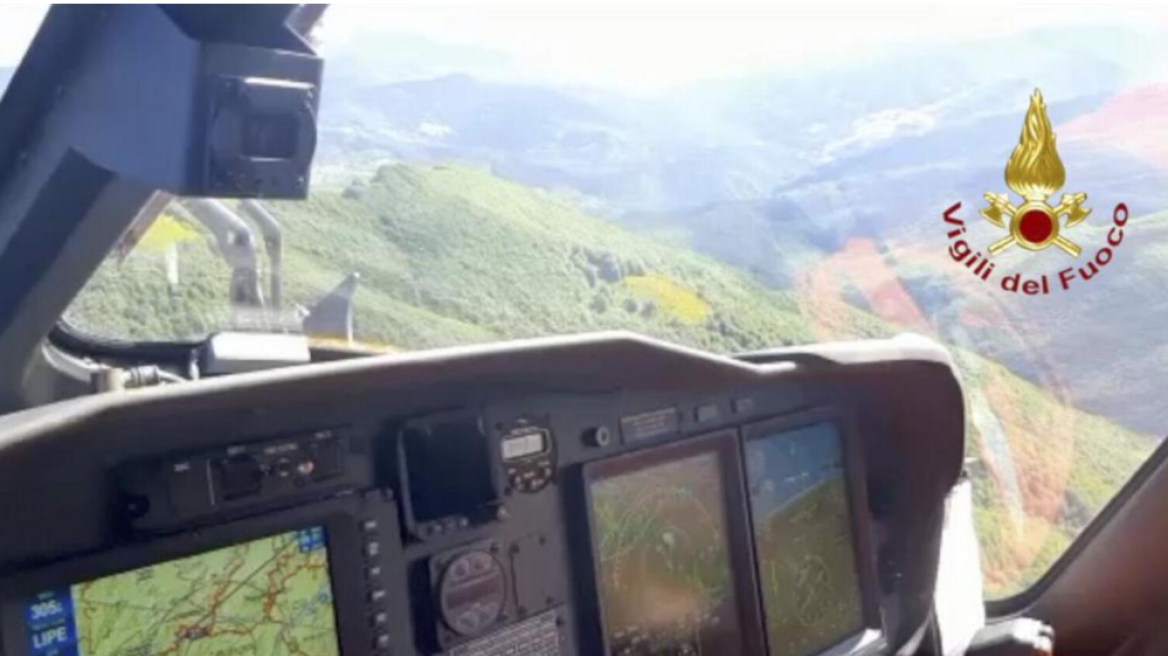 Ιταλία: Νεκροί όλοι οι επιβάτες του ελικοπτέρου που συνετρίβη στα Απέννινα (βίντεο)