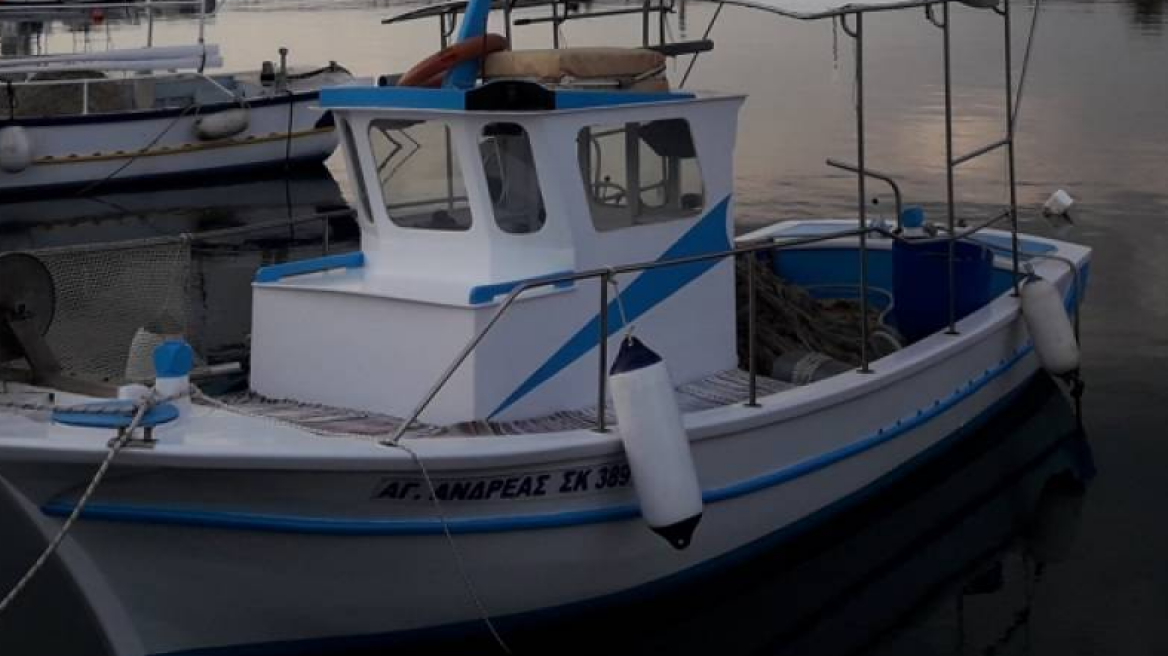 Έκλεψαν αλιευτικό σκάφος και άπλωσαν δίχτυα στον Κορινθιακό