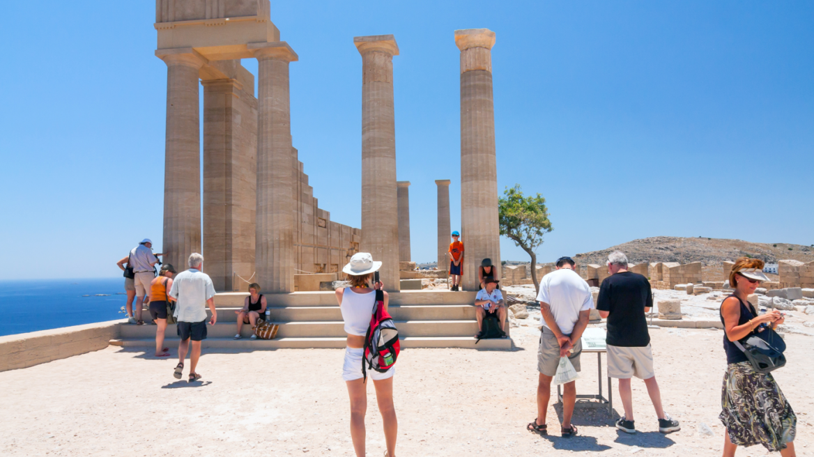 Κοινωνικός Τουρισμός 2025 - 2026 - Δωρεάν διακοπές: Ξεκινούν οι διαδικασίες για το πρόγραμμα