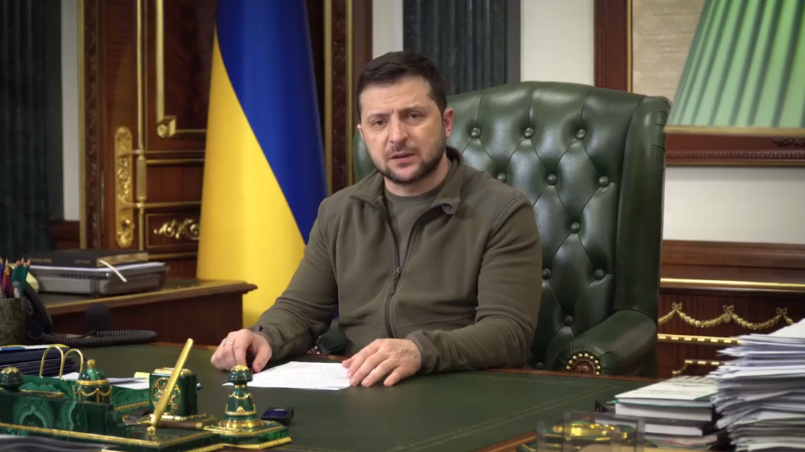 Πόλεμος στην Ουκρανία: Ο Ζελένσκι καλεί τους πολίτες της Λευκορωσίας να μην αφεθούν να εμπλακούν στον πόλεμο