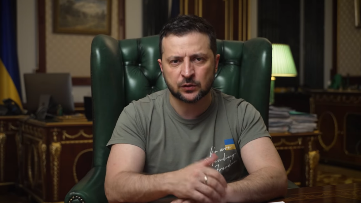 Ζελένσκι σε Ρώσους: Θα σκοτώνεστε ένας ένας όσο είναι στην εξουσία ο Πούτιν