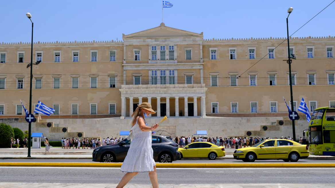 Καιρός: «Κύμα» ζέστης με 38άρια και ισχυρά μελτέμια μέσα στο Σαββατοκύριακο, πολύ υψηλός κίνδυνος πυρκαγιών