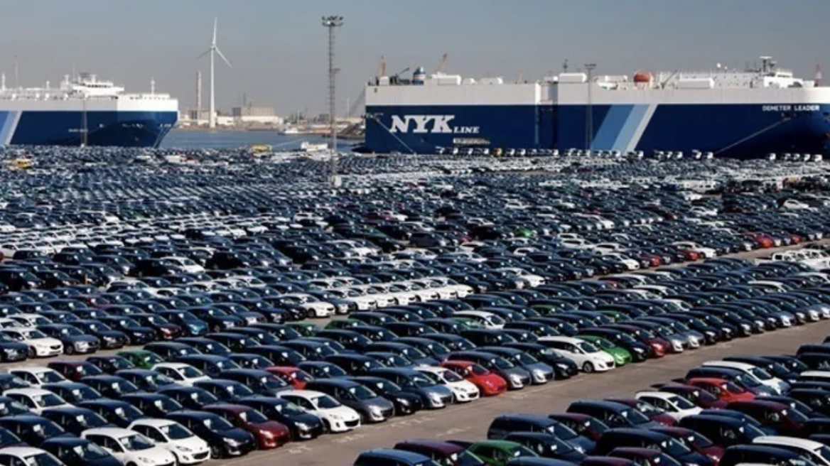 «Έχουμε πελάτες και δεν έχουμε αυτοκίνητα»...