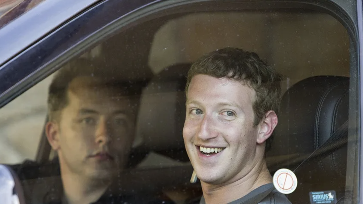 Είναι δισεκατομμυριούχος και δείτε τι οδηγεί...