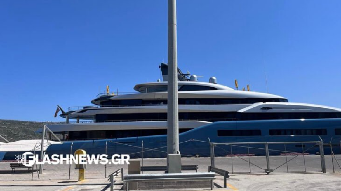 Κρήτη: Εντυπωσιακές εικόνες από πολυτελές γιοτ, αγκυροβολημένο στο λιμάνι της Σούδας