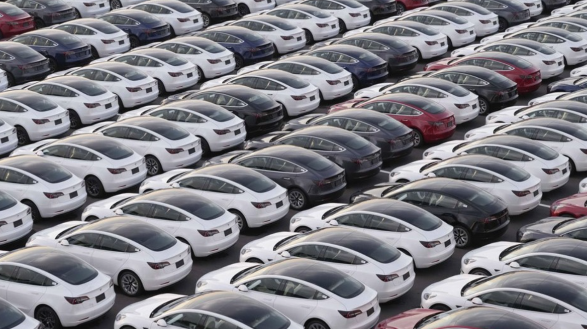 Ποια κερδίζει; - Tesla, Volkswagen η Stellantis;