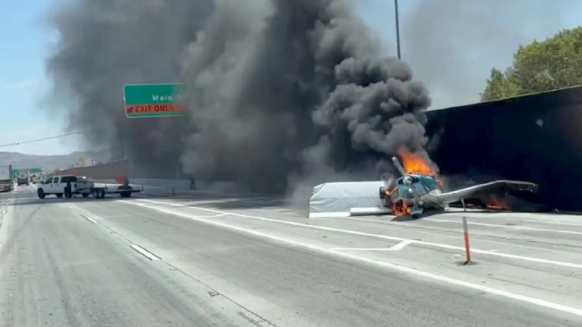 Βίντεο: Αεροσκάφος προσγειώνεται σε αυτοκινητόδρομο με κίνηση στην Καλιφόρνια!