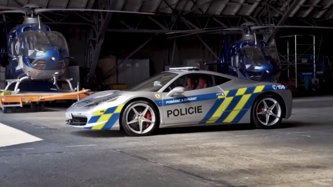 Ελλάδα: Η Αστυνομία με Ferrari περιπολικό;