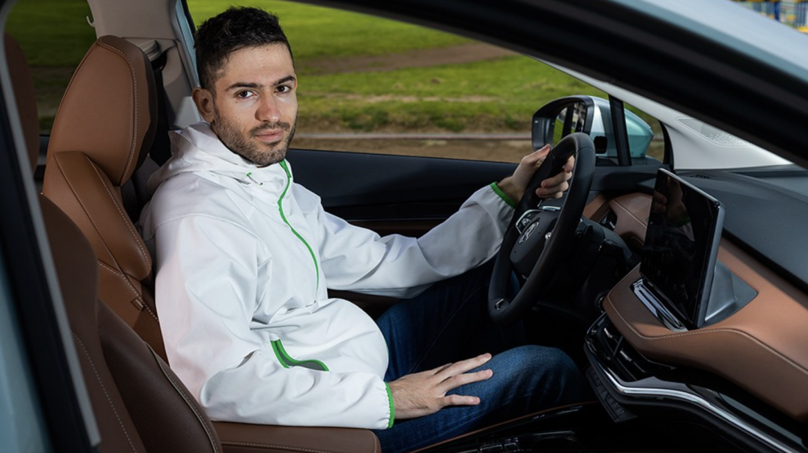 Δείτε το καυτό SUV του Χρυσού Τεντόγλου