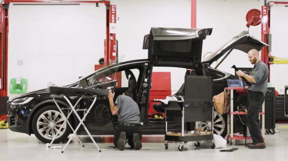 Τρακαρισμένο ηλεκτρικό: Το επισκευάζεις ή το πετάς;