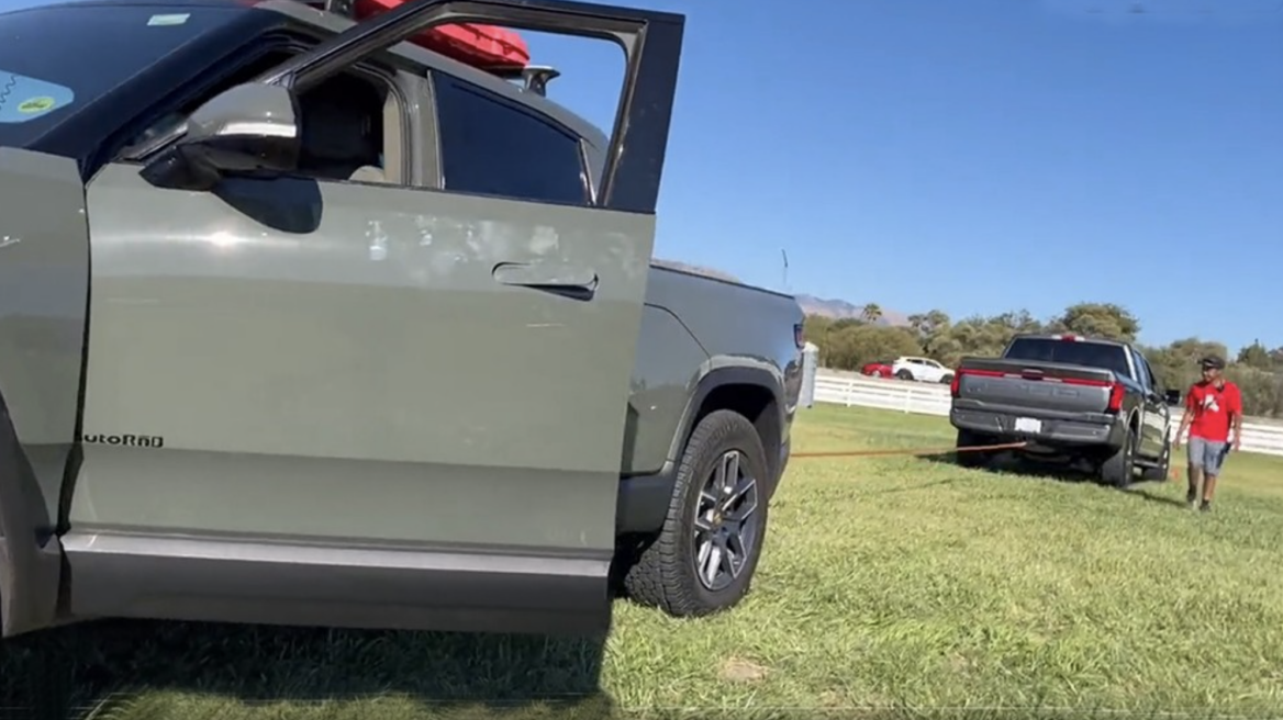 Κόντρα μεταξύ ηλεκτρικών φορτηγών (+video)