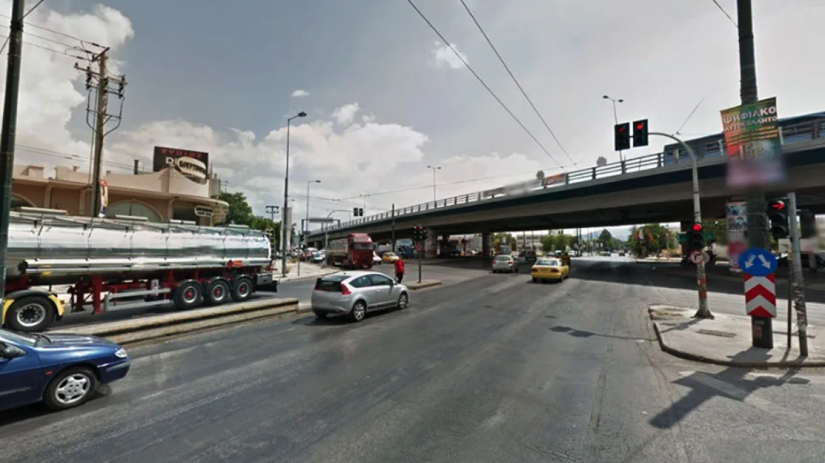 ΣΟΚ στην Αθήνα: Κλέβουν με αφορμή τους υαλοκαθαριστήρες - Δείτε το video