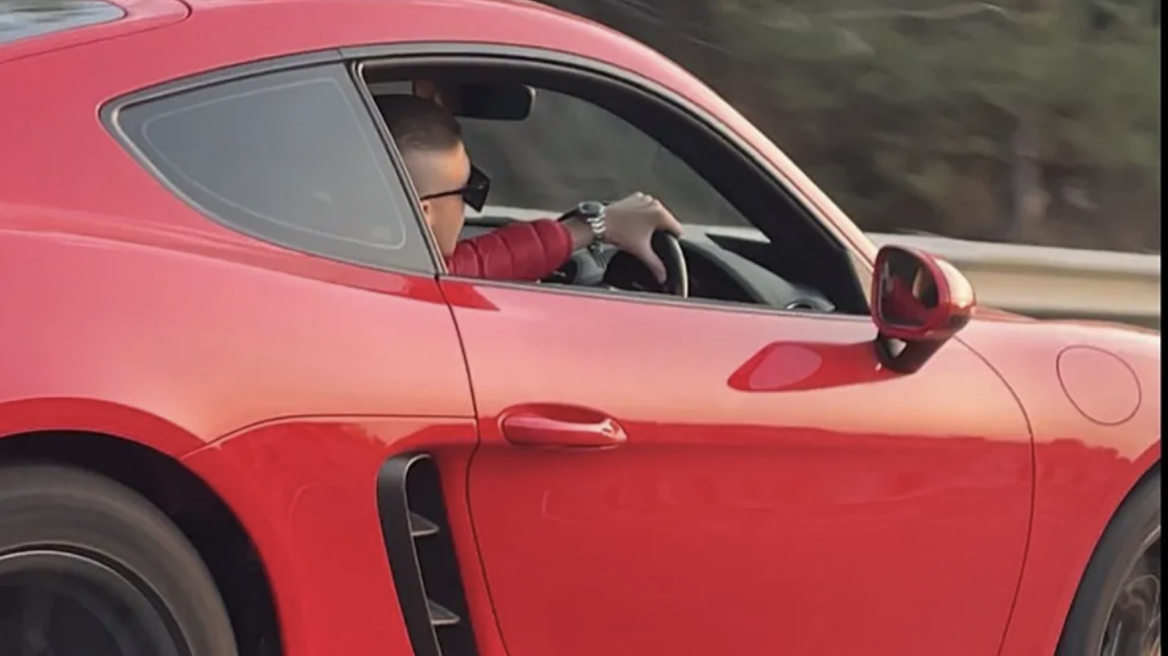 Video: Οταν ο Trannos το... γλένταγε με 220+ χλμ σε δημόσιο δρόμο