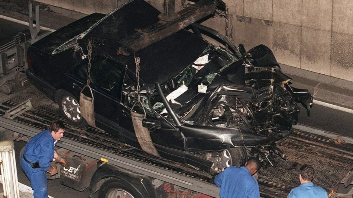 Γιατί κρύβουν τη μοιραία Mercedes S-Class της Νταϊάνα;