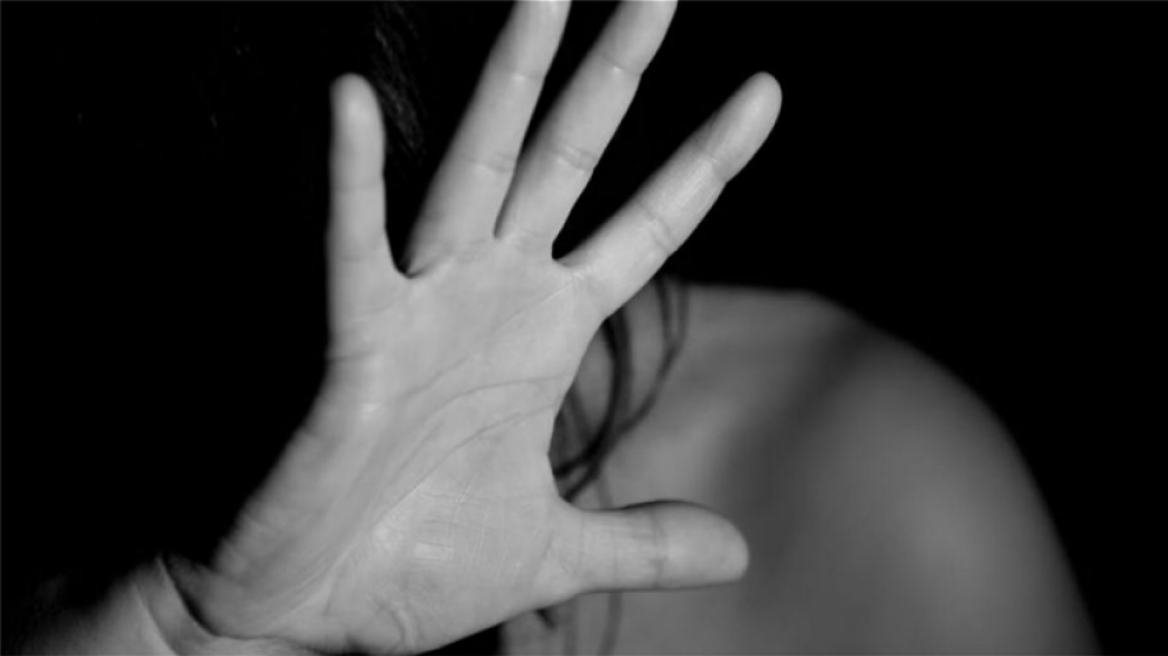 Αλεξανδρούπολη: Ξυλοκόπησε και απείλησε να σκοτώσει την έγκυο σύζυγό του!