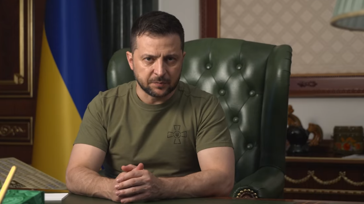 Ουκρανία - Ζελένσκι: Υπέγραψε διάταγμα που καθιστά αδύνατη κάθε διαπραγμάτευση με τον Πούτιν