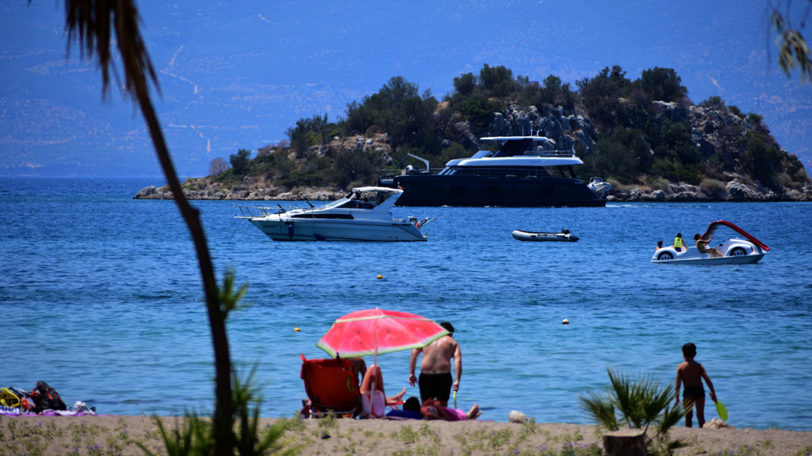 Καιρός: «Άρωμα» καλοκαιριού και σήμερα - Φθινοπωρινό σκηνικό από την ερχόμενη εβδομάδα