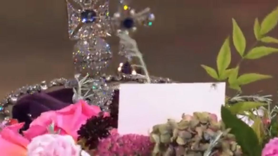 Βασίλισσα Ελισάβετ: Μια αράχνη βρέθηκε πάνω... στο φέρετρο και περπάτησε στο σημείωμα του Καρόλου