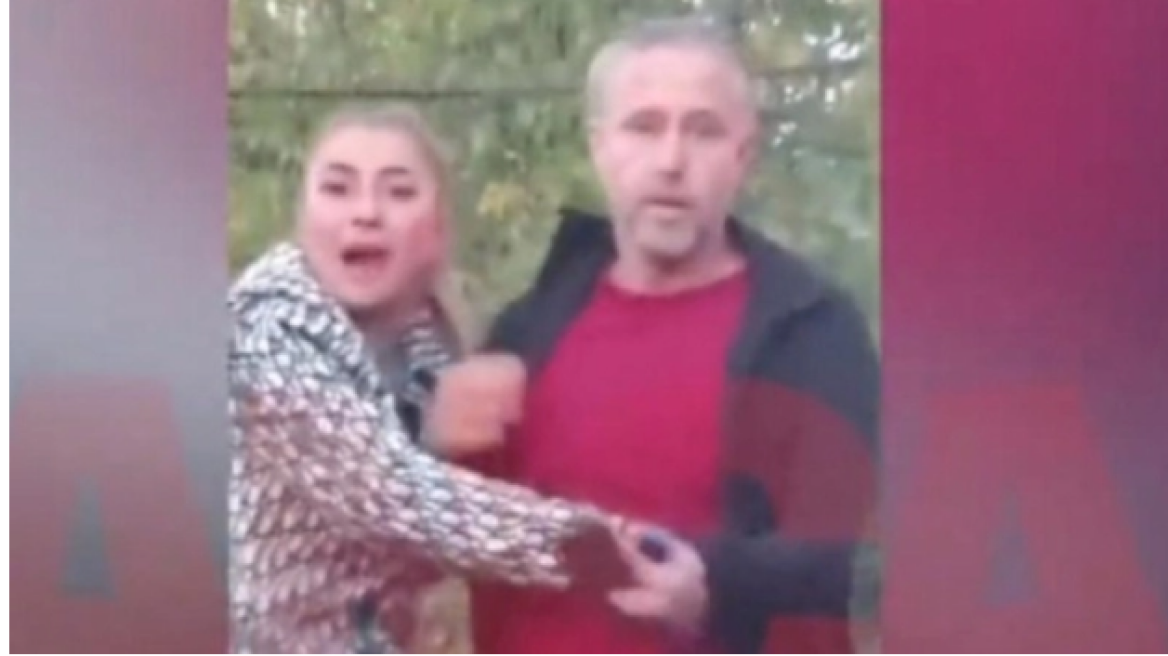Βίντεο: Ρουμάνος προπονητής πιάστηκε στα χέρια με την ατζέντισα, πρώην σύζυγο του