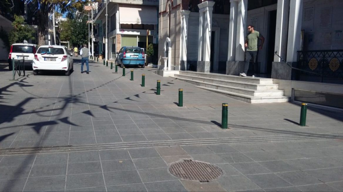 Κλειστή η Μητροπόλεως από την πλατεία Συντάγματος λόγω θραύσης αγωγού της ΕΥΔΑΠ