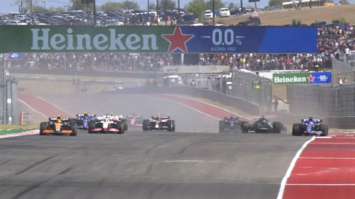 Video: Σφοδρή σύγκρουση στην Formula 1 