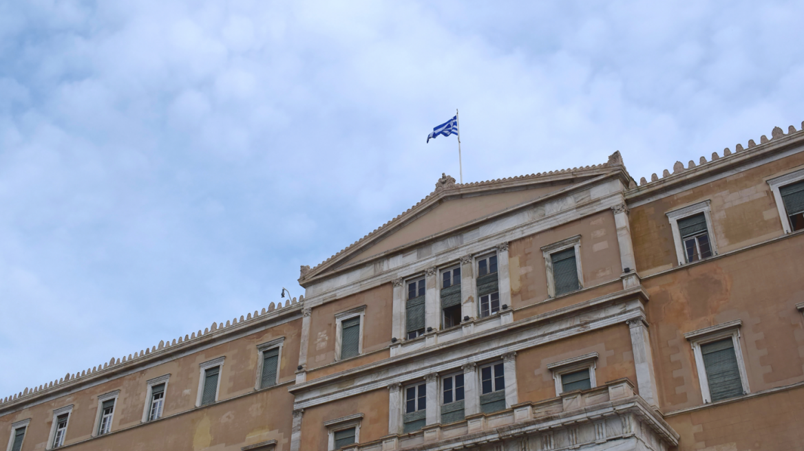 Καιρός - Meteo: Αίθριος αύριο με ανέμους έως 7 μποφόρ στο Αιγαίο