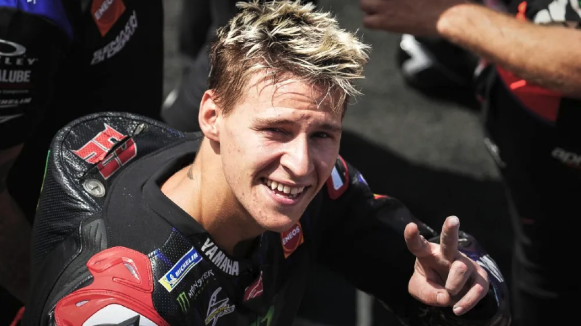 «Τύφλα» αναβάτης της Yamaha παραλίγο να βάλει φωτιά (video)...