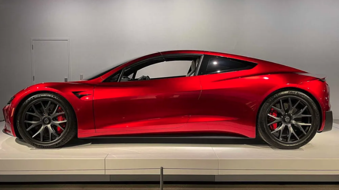 Σπάει τα ρεκόρ χωρίς καν να πωλείται...