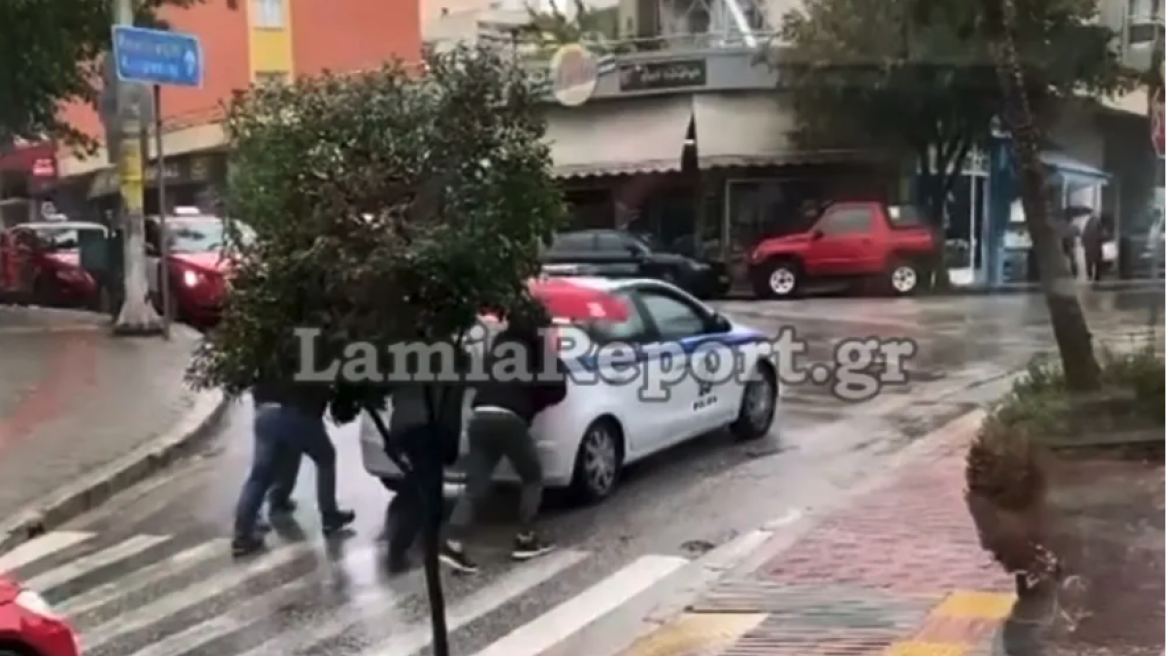 Γιατί αυτό το περιπολικό δεν μπορεί να ανέβει την ανηφόρα; (+video)