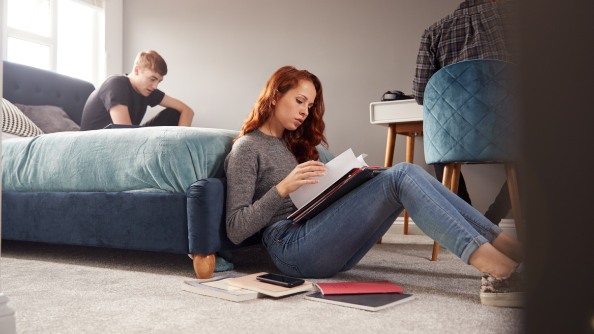 Επίδομα 1.000 ευρώ σε φοιτητές - Οι προϋποθέσεις και η διαδικασία χορήγησης