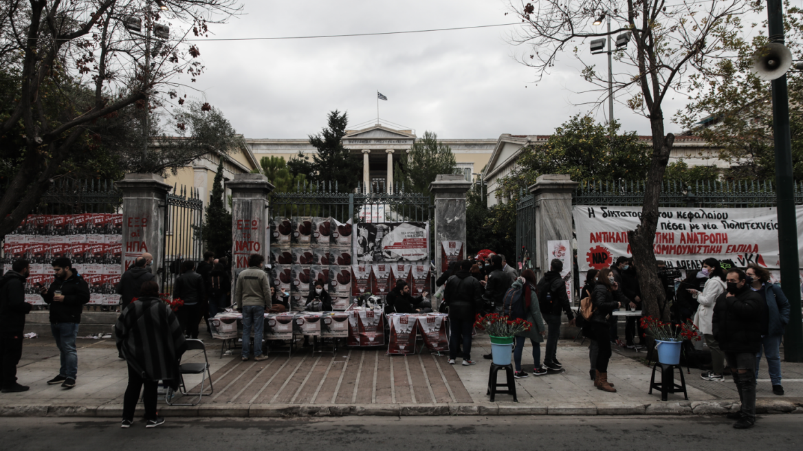 Επέτειος Πολυτεχνείου: Άνοιξαν οι πύλες για τον εορτασμό της 49ης επετείου της εξέγερσης	