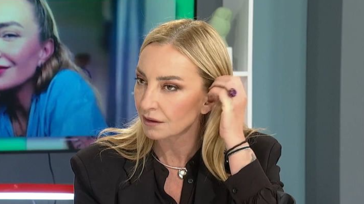 Ρούλα Ρέβη: Εξήγησε τον λόγο που σταμάτησε το σχολείο