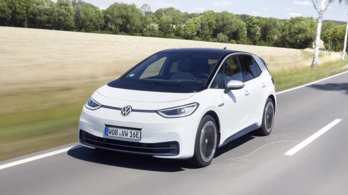 «Τρένο» οι πωλήσεις ηλεκτρικών της Volkswagen