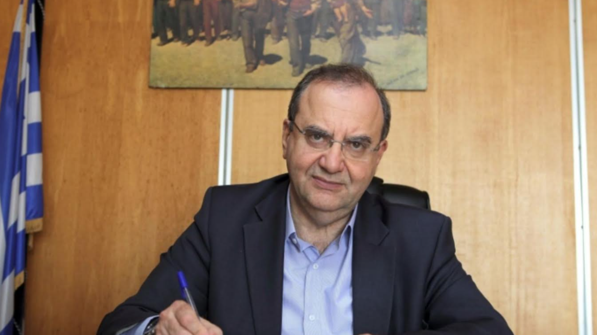 Με συνταρακτικές αποκαλύψεις το χρονικό του 2015, από το νέο βιβλίο του Δημήτρη Στρατούλη