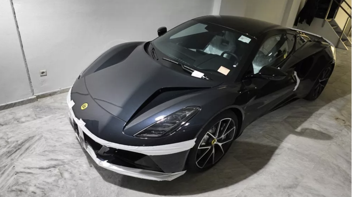 Ήρθαν στην Ελλάδα οι πρώτες Lotus Emira