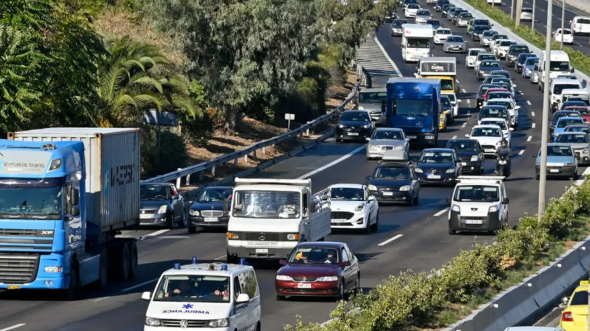 Κίνηση στους δρόμους: Μποτιλιάρισμα στο ανοδικό ρεύμα του Κηφισού - Πού υπάρχουν καθυστερήσεις