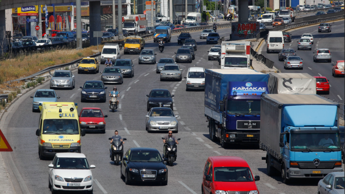 Κίνηση στους δρόμους: Μποτιλιάρισμα σε Κηφισίας και λεωφόρο Κηφισού στο ρεύμα ανόδου - Live εικόνα
