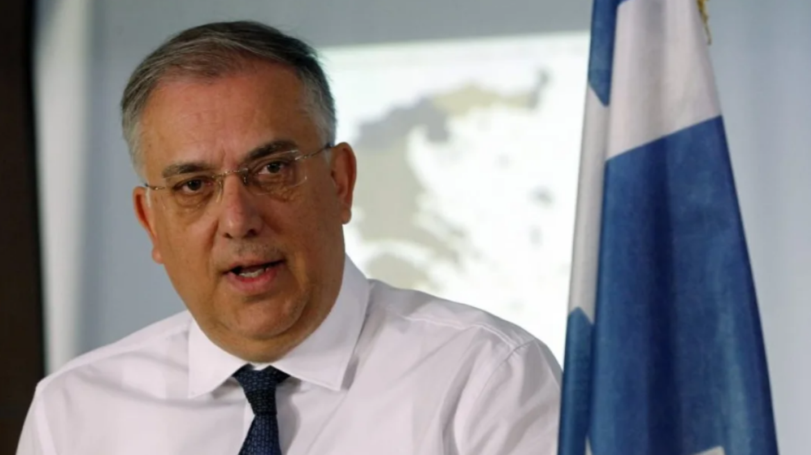 Ο Θεοδωρικάκος απαντά για τα επεισόδια σε καταυλισμούς Ρομά: Να σεβαστούν όλοι τις αποφάσεις της δικαιοσύνης