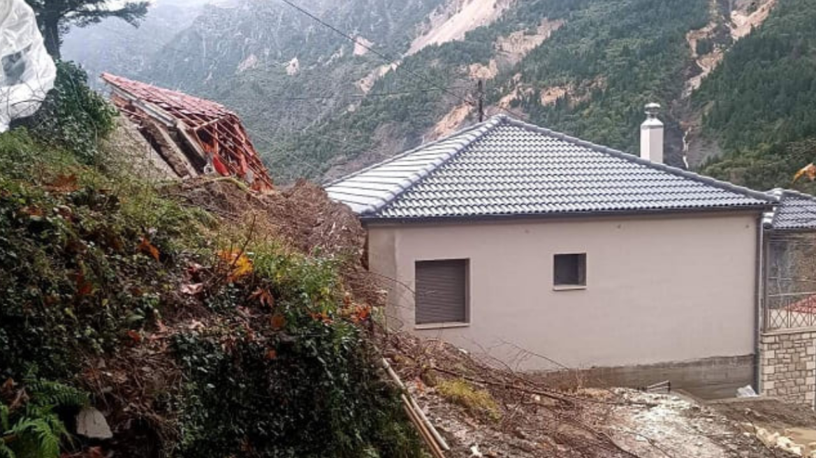 Καιρός - Κακοκαιρία «Gaia»:  Κατολισθήσεις σε χωριά της Άρτας - Δείτε φωτογραφίες