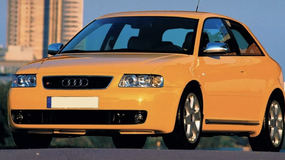 Αυτοκίνητα από 300 δίκυκλα 100 ευρώ