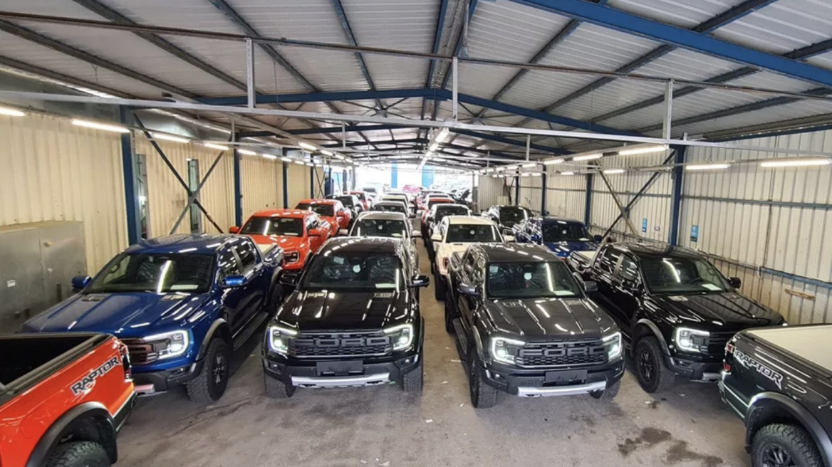 Δείτε τα πρώτα ολοκαίνουργια Ford Ranger Raptor που ήρθαν στην Ελλάδα - Πόσο κοστίζει;