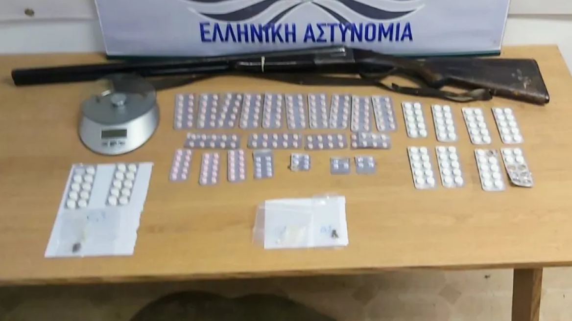 Κομοτηνή: Βρέθηκαν αρχαία και ναρκωτικά σε δυο σπίτια