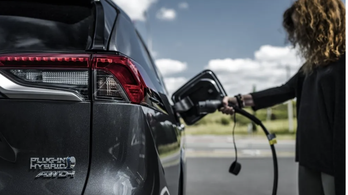 Plug-in Υβριδικά: Οικολογική λύση ή περιβαλλοντική απάτη;