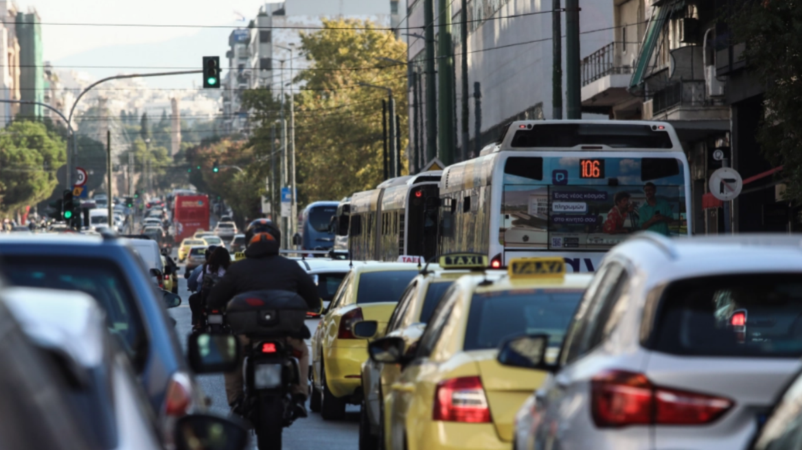 Κίνηση στους δρόμους: Mποτιλιάρισμα στον Κηφισό - Καθυστερήσεις στην Αττική Οδό