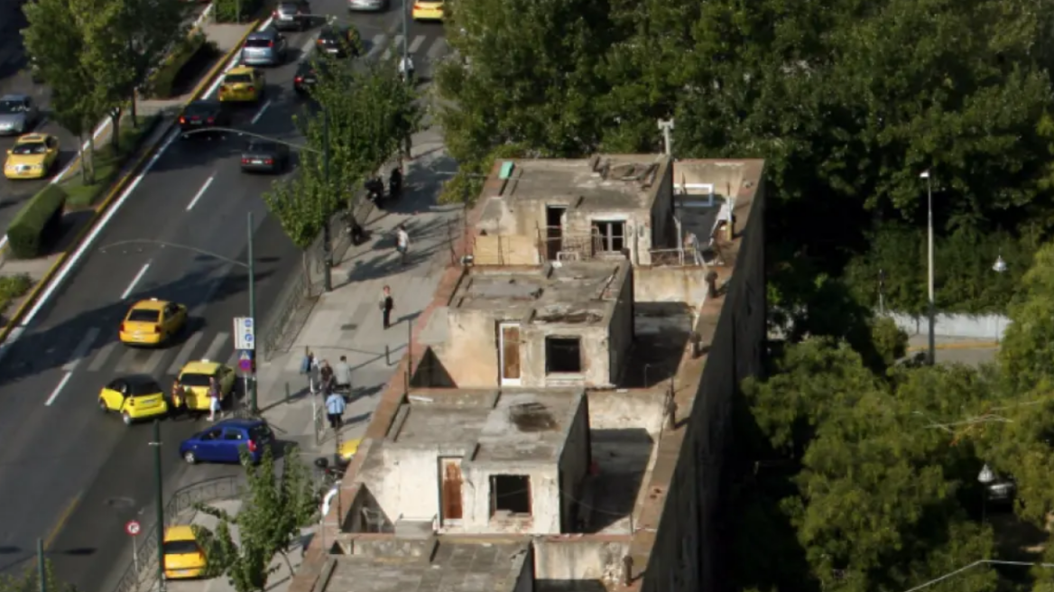 Κίνηση: Tροχαίο στη λεωφόρο Αλεξάνδρας στο ύψος της Χαριλάου Τρικούπη