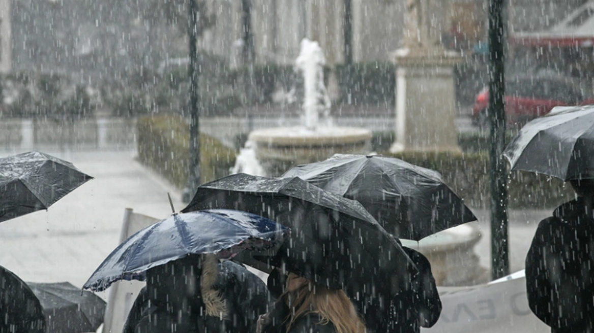 Καιρός: Βροχές και καταιγίδες τη Δευτέρα - Πώς θα εξελιχθούν τα φαινόμενα σήμερα