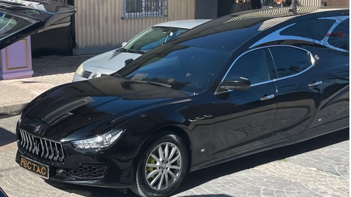 Απίστευτο: Maserati νεκροφόρα στην Ελλάδα... (φωτογραφίες)