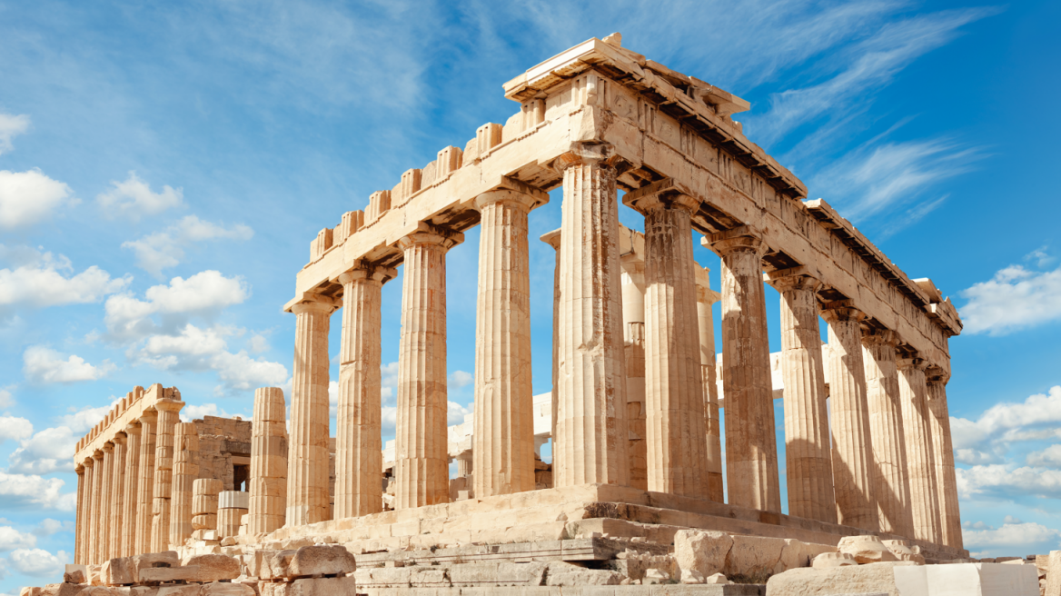 Ελλάδα και Κύπρος στο top 10 των τουριστικών προορισμών για συνταξιούχους - Τι δείχνει βρετανική έρευνα