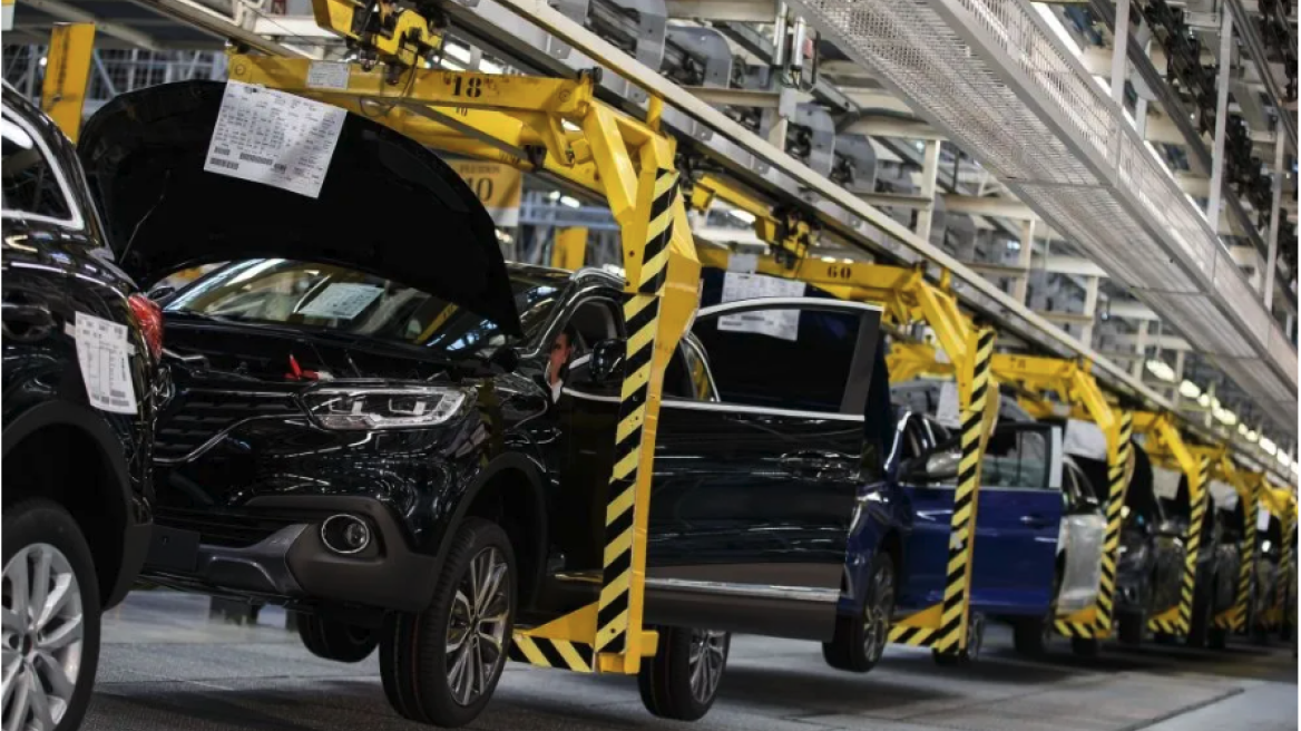 «Ποντικοί» εισέβαλαν στη Renault